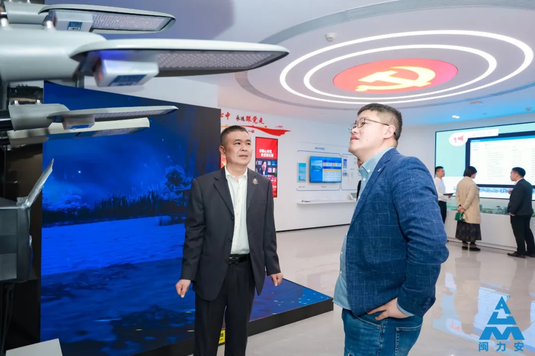 1728982635319683.jpg 640 (4).jpg