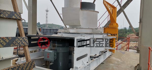 錘破、對輥破、立軸沖擊破三種制砂設(shè)備優(yōu)劣對比